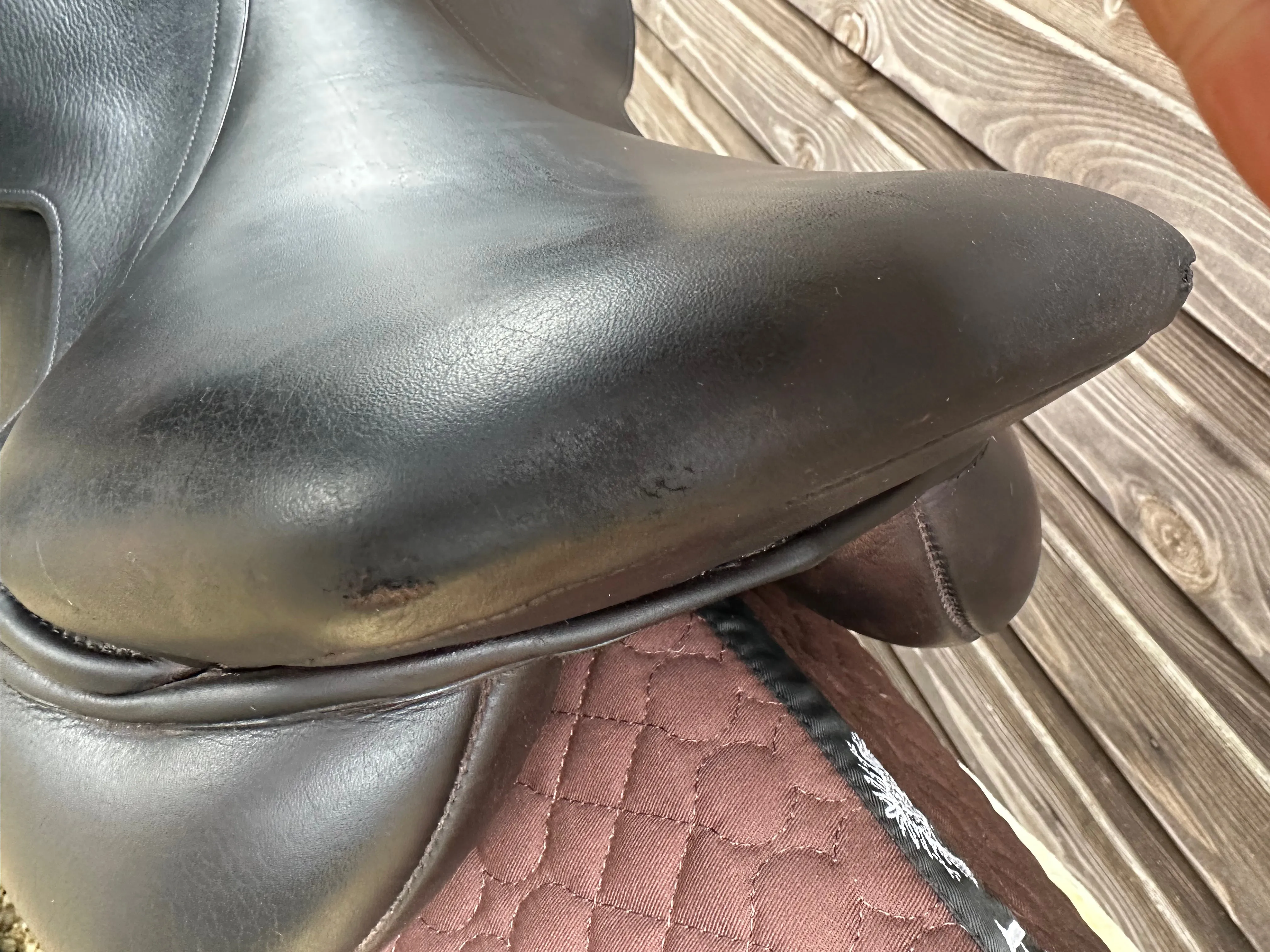 18” Optimus Jump Brown Changeable gullet saddle  Wide gullet