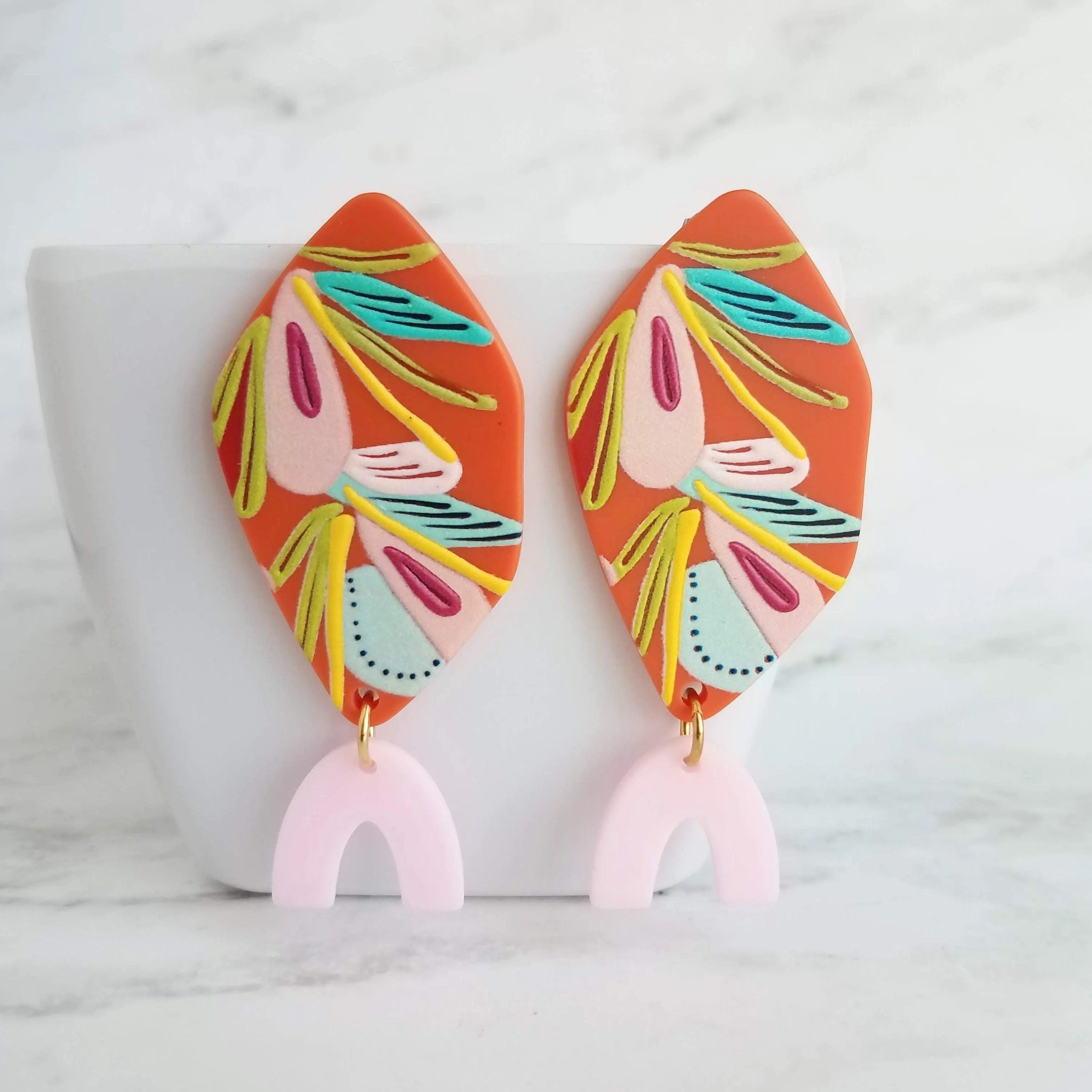 80s Bright Color Large Earrings, tropical flower earring, abstract design earring, pink orange tropical color, 2.5 in long thick lightweight