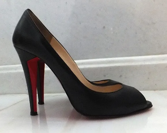 Authentic Christian Louboutin Black Leather Pump Sz 39