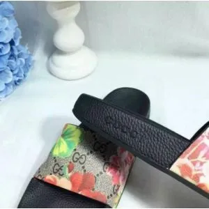 Black Rose Slide Sandals