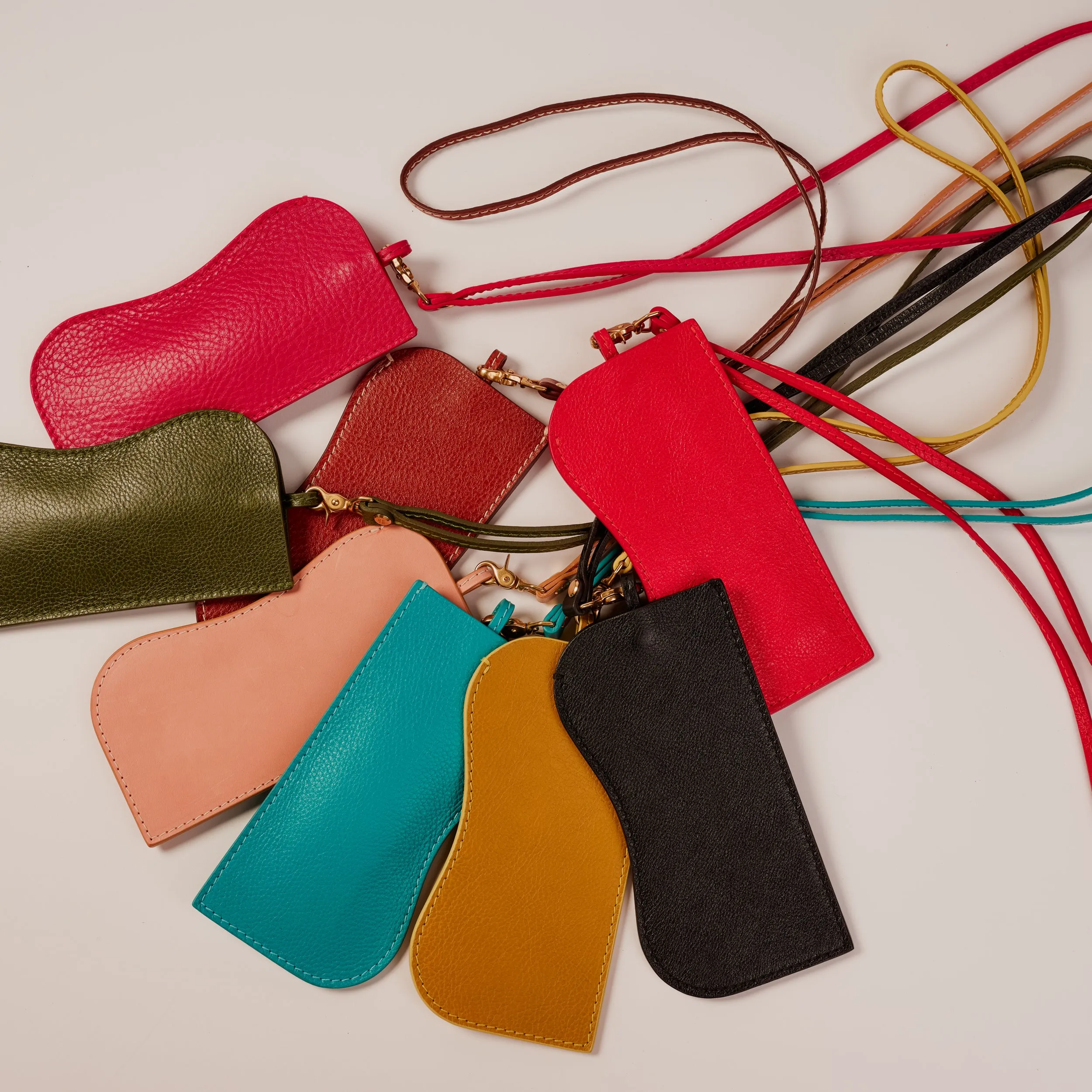 Ceci Sunglass Case in Pitaya