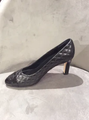 Chanel Black Quilted Pumps Size 9/39