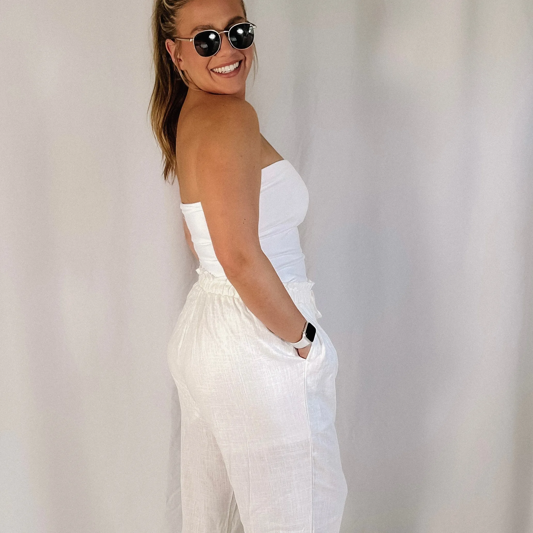 Chic Essential Strapless Top - White