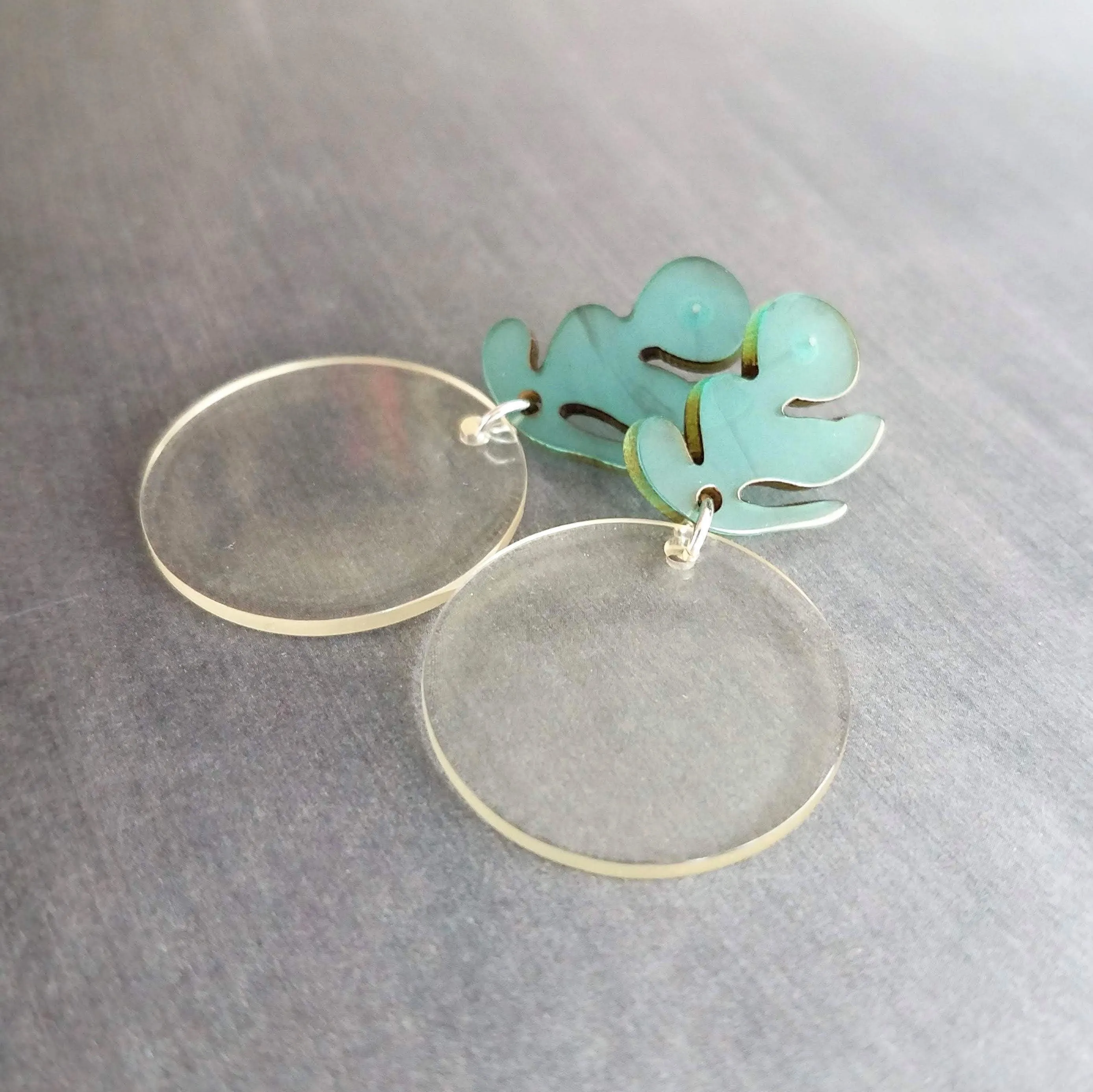 Chunky Acrylic Earrings, 80s style earring, clear plastic earring, vintage earring, clear round dangle, teal earring, large earring, leaf