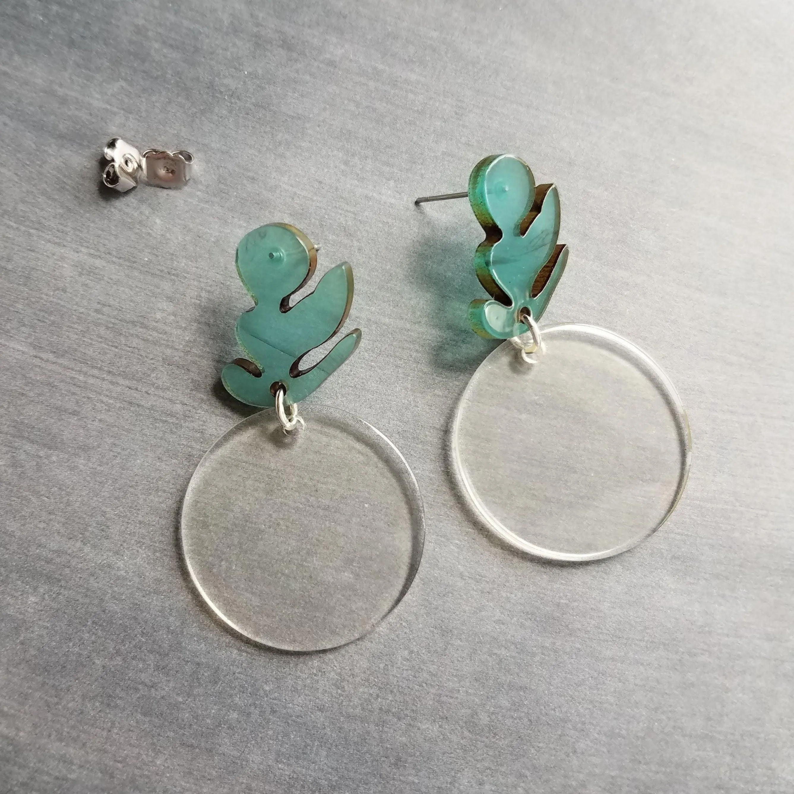 Chunky Acrylic Earrings, 80s style earring, clear plastic earring, vintage earring, clear round dangle, teal earring, large earring, leaf