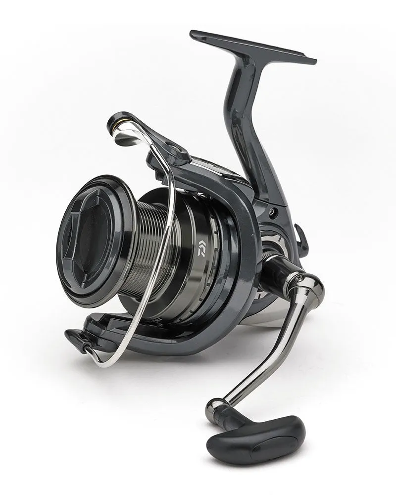 Daiwa Emcast 25A Carp Reels
