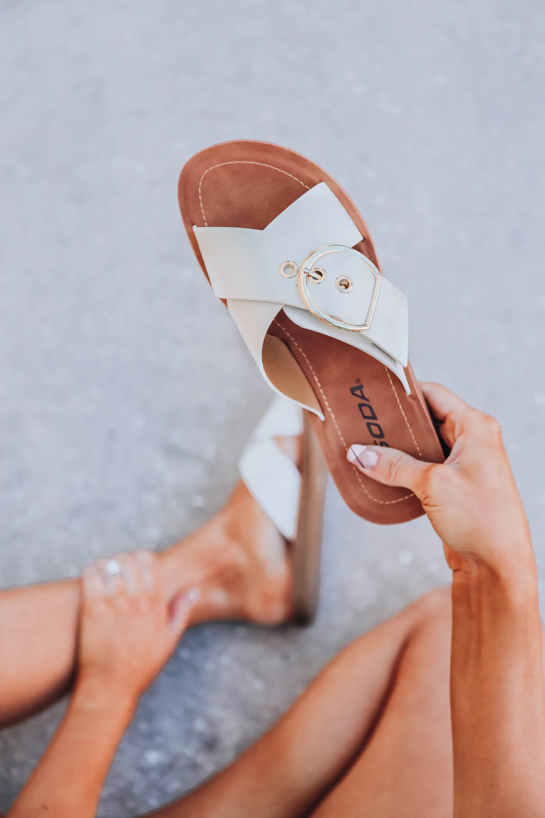 Ella Crisscross Slide Sandals - Off White