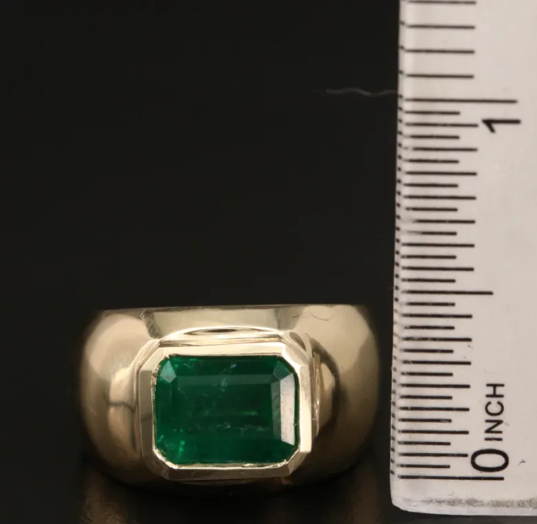 EMERALD DOME RING