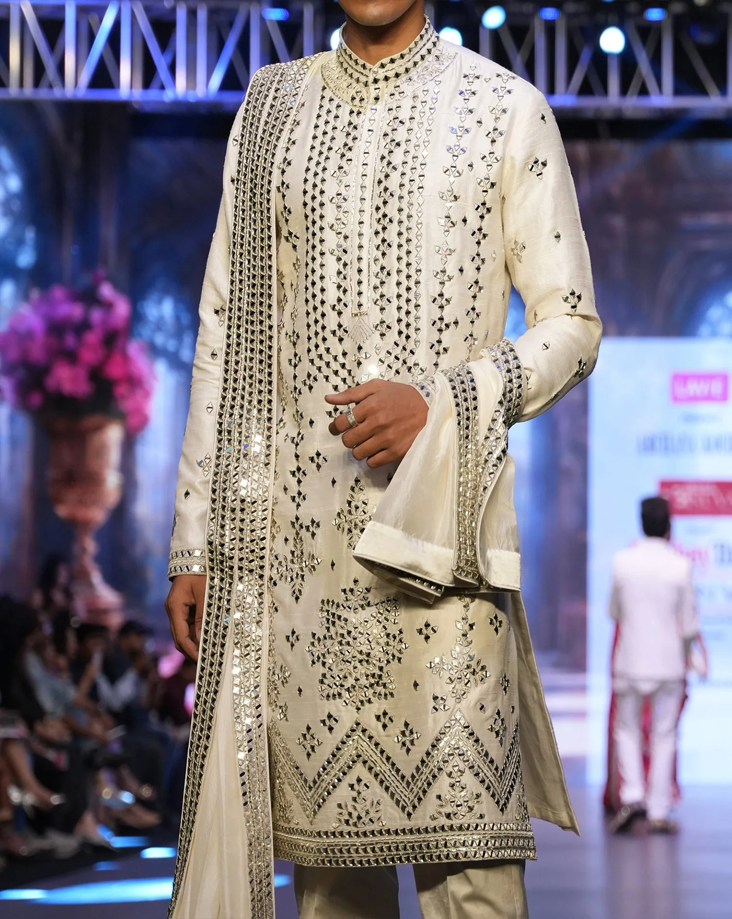 Ivory embellished Mirror Kurta