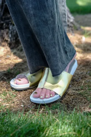 LEATHER OPEN TOE SLIDE - GOLD