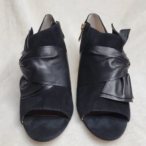 Louis et Cie Idola Suede Leather Bow Peep Toe High Heeled Gold Zip Bootie✨️8.5