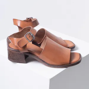 Moma Mid Heel Sandal (whiskey)