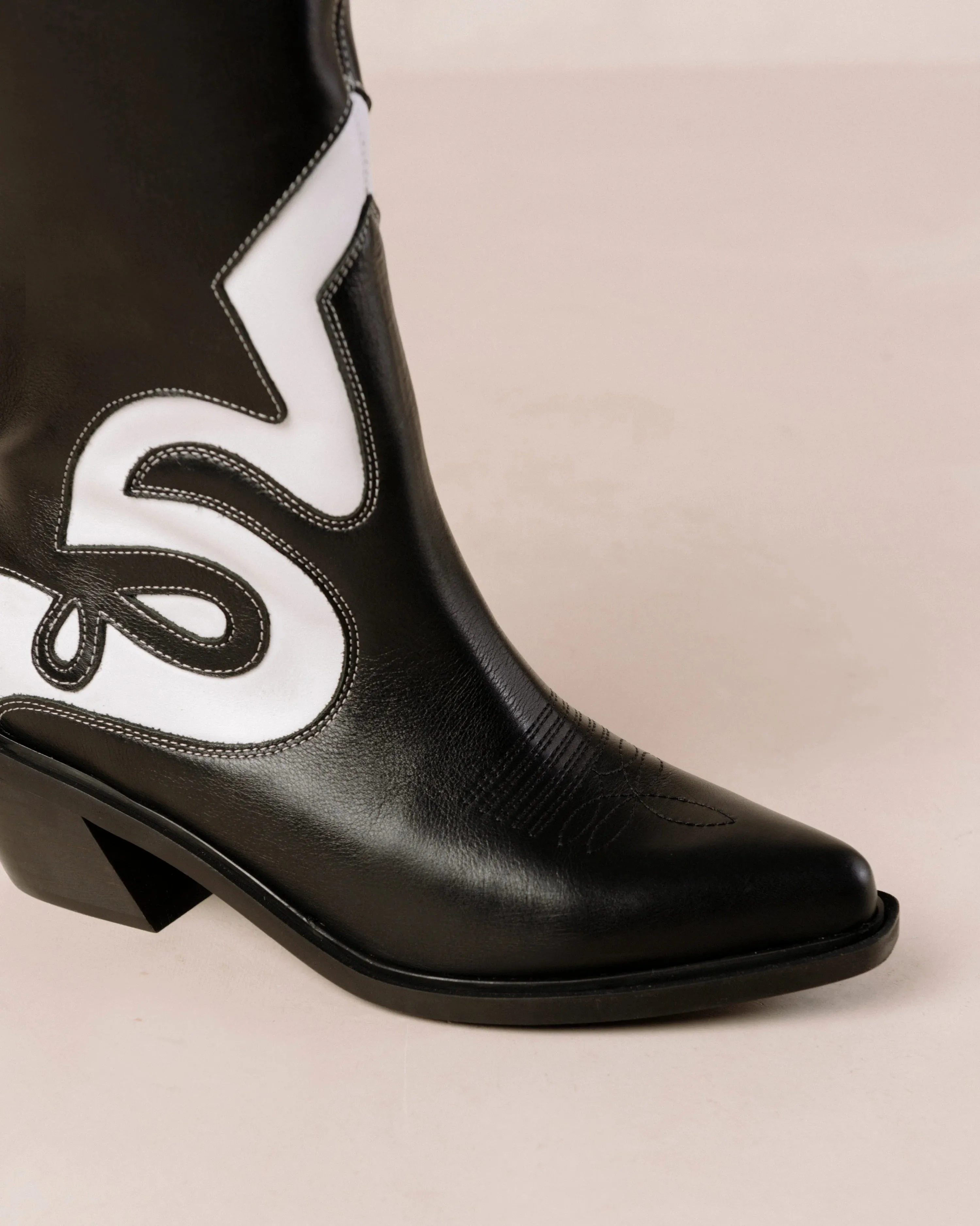 Mount Texas Black & White Leather Boots