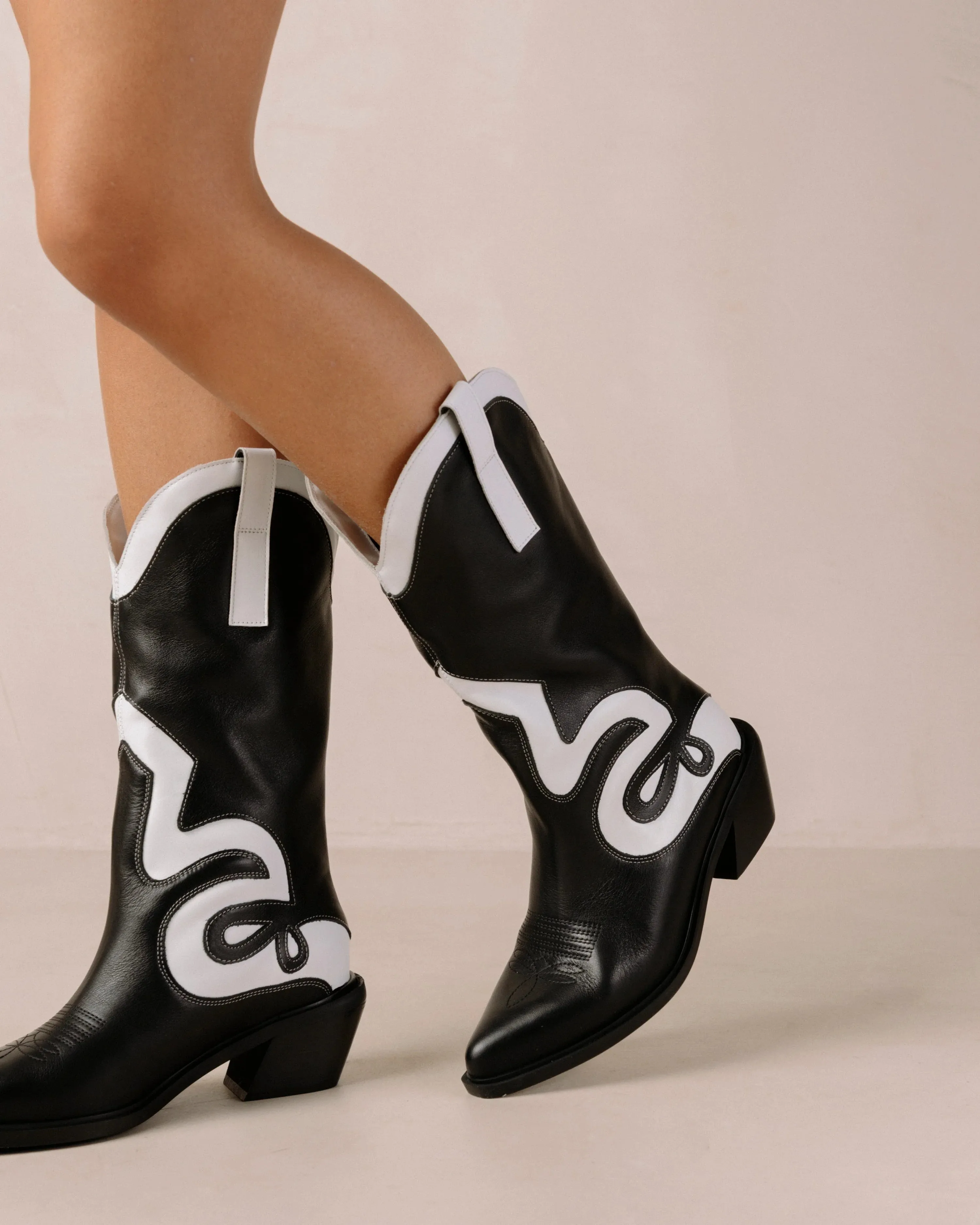 Mount Texas Black & White Leather Boots