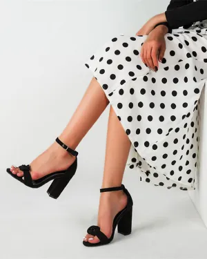Open-toe Buckle Block Heel Sandals - Black