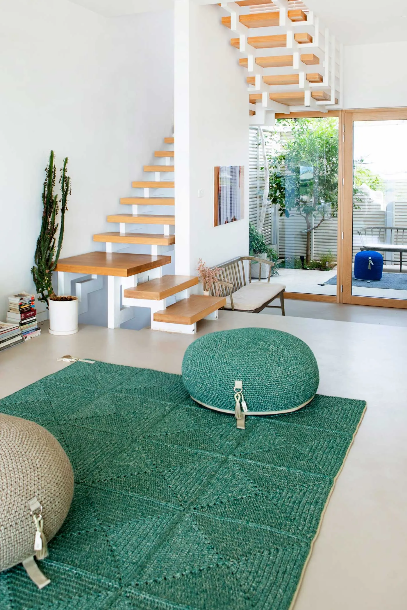 Outdoor Indoor Round Pouf
