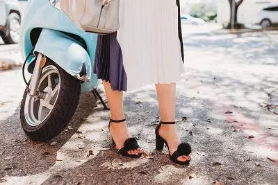 Pom Pom shoe bling