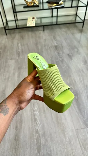 RAFFA CHUNKY HEEL (LIME)