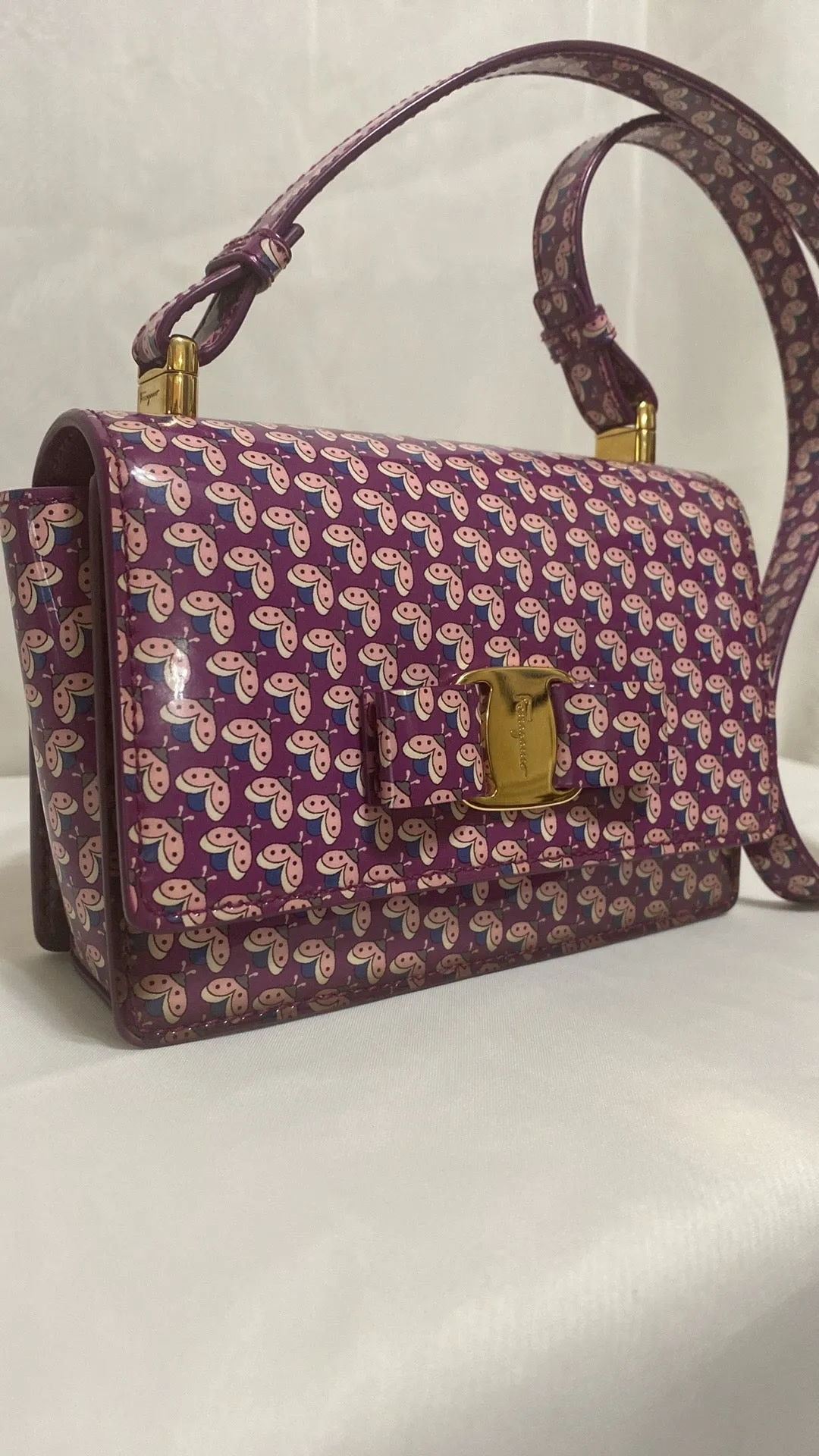 Rare Salvatore Ferragamo Patent Leather Mini Vara Bag In Ladybug Print