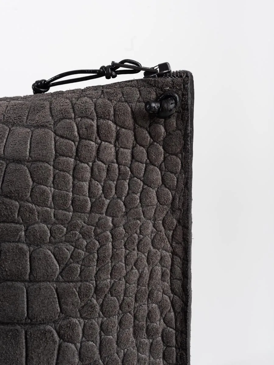 strappy pouch - flannel sueded gator