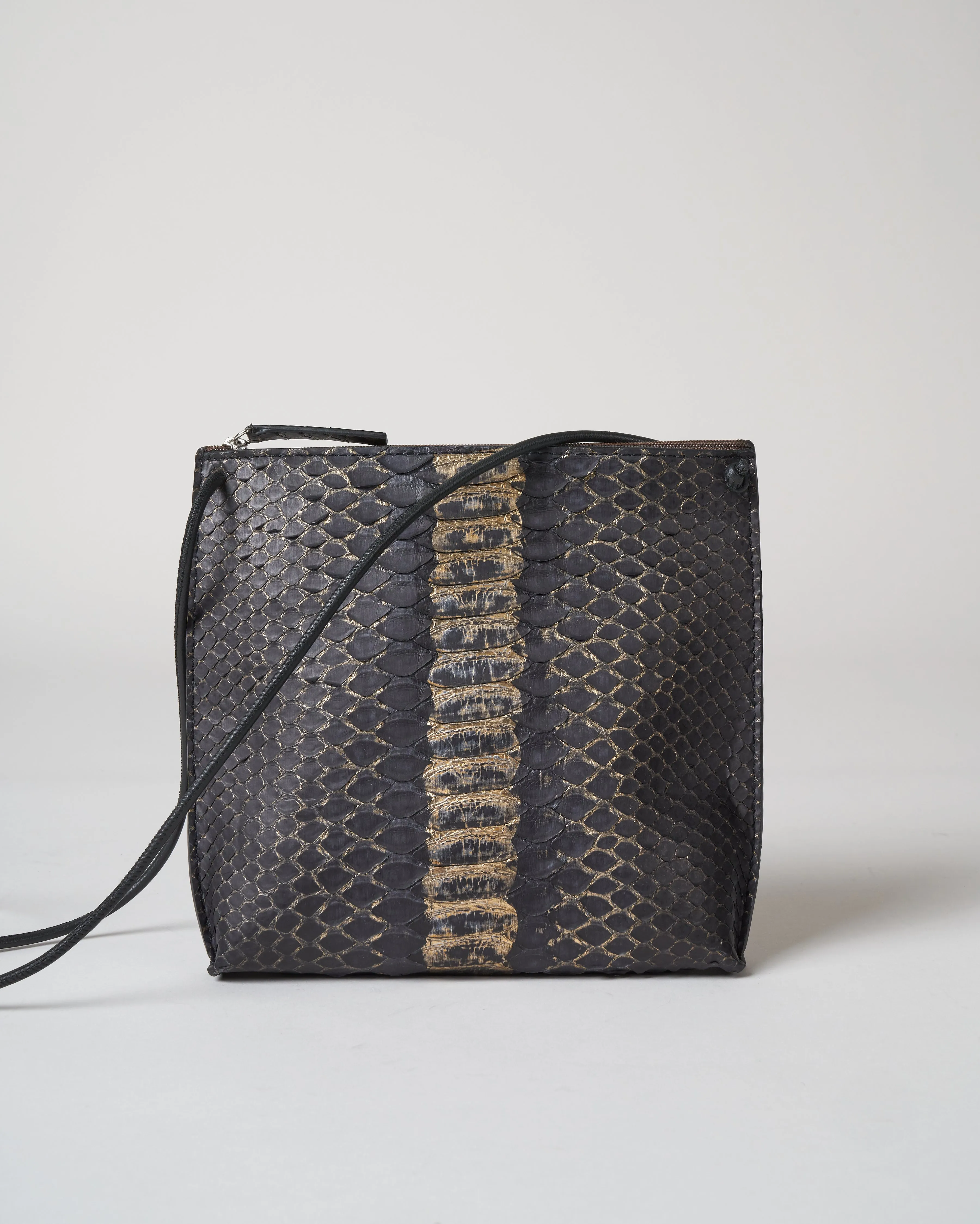 strappy pouch - nimbus python