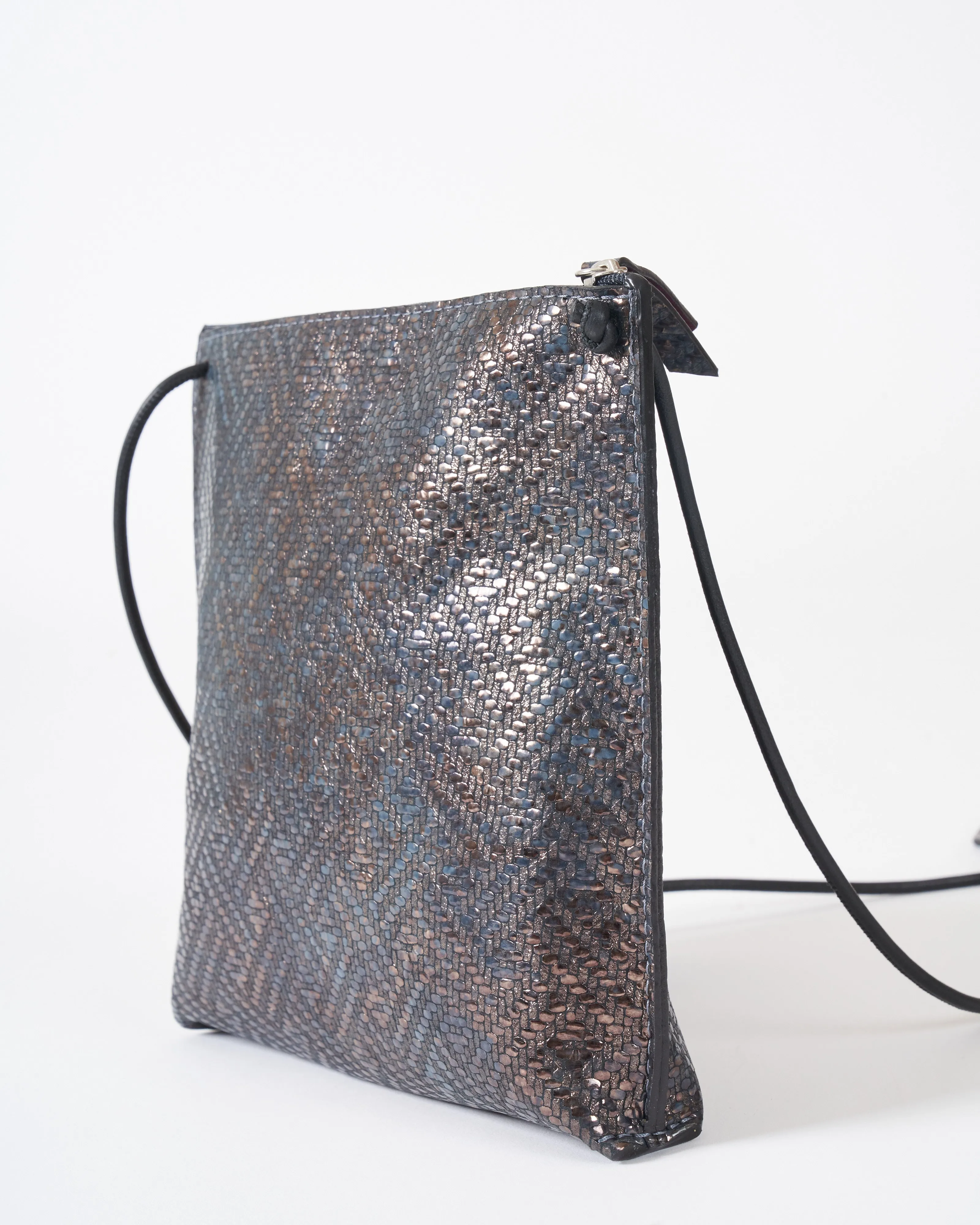 strappy pouch - twill metallic