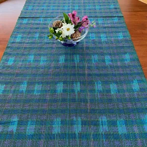 Sungkit table runner