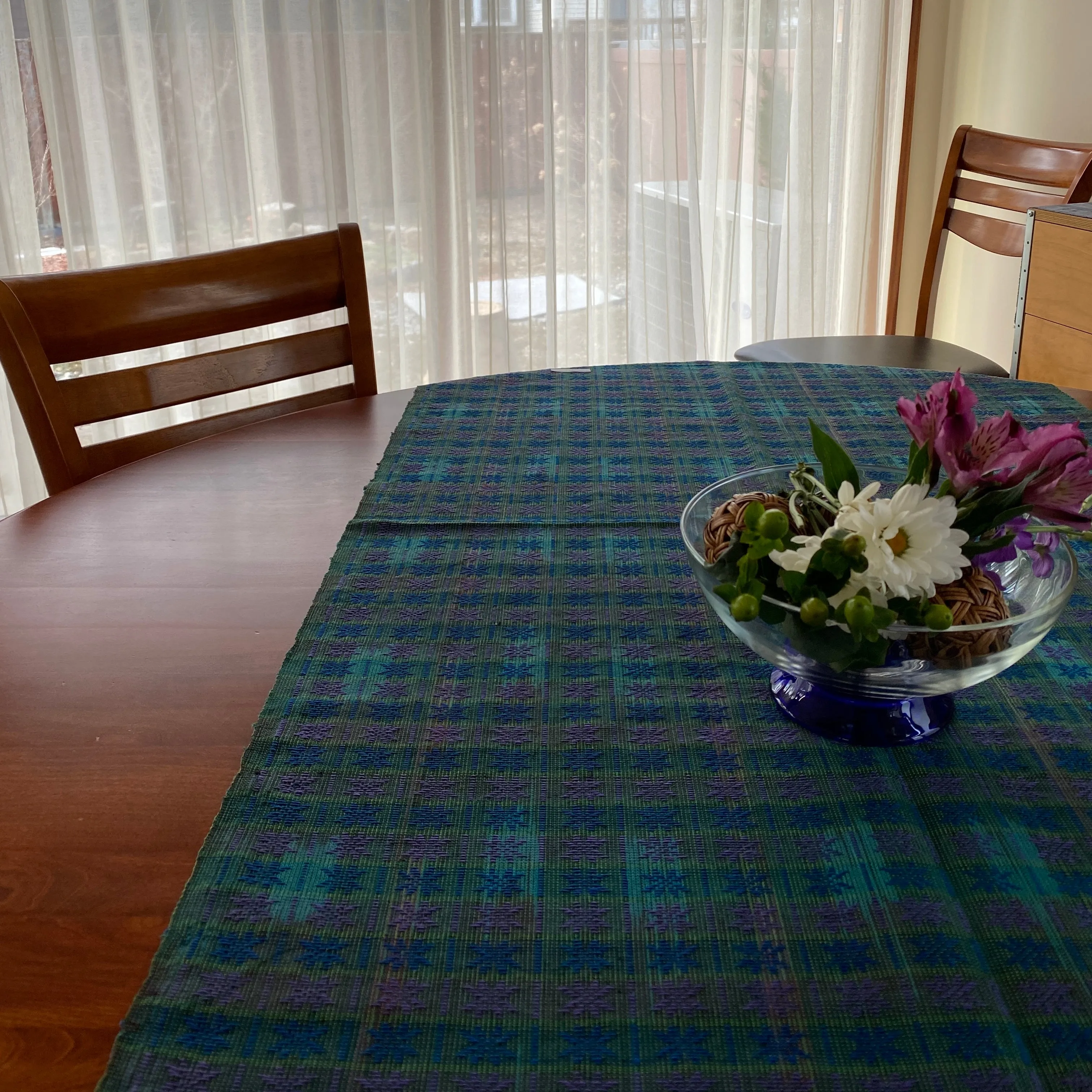 Sungkit table runner