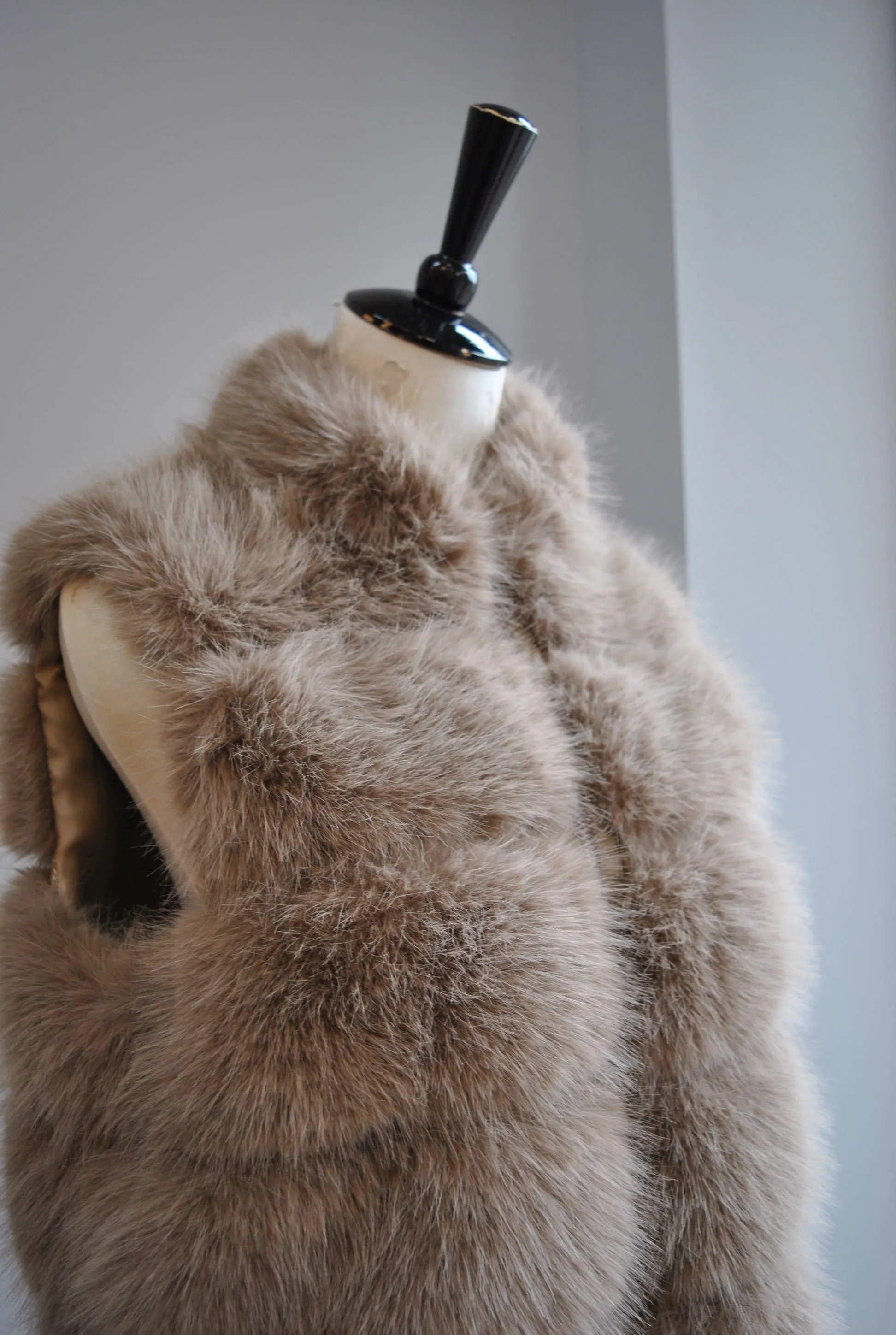 TAUPE FAUX FUR VEST