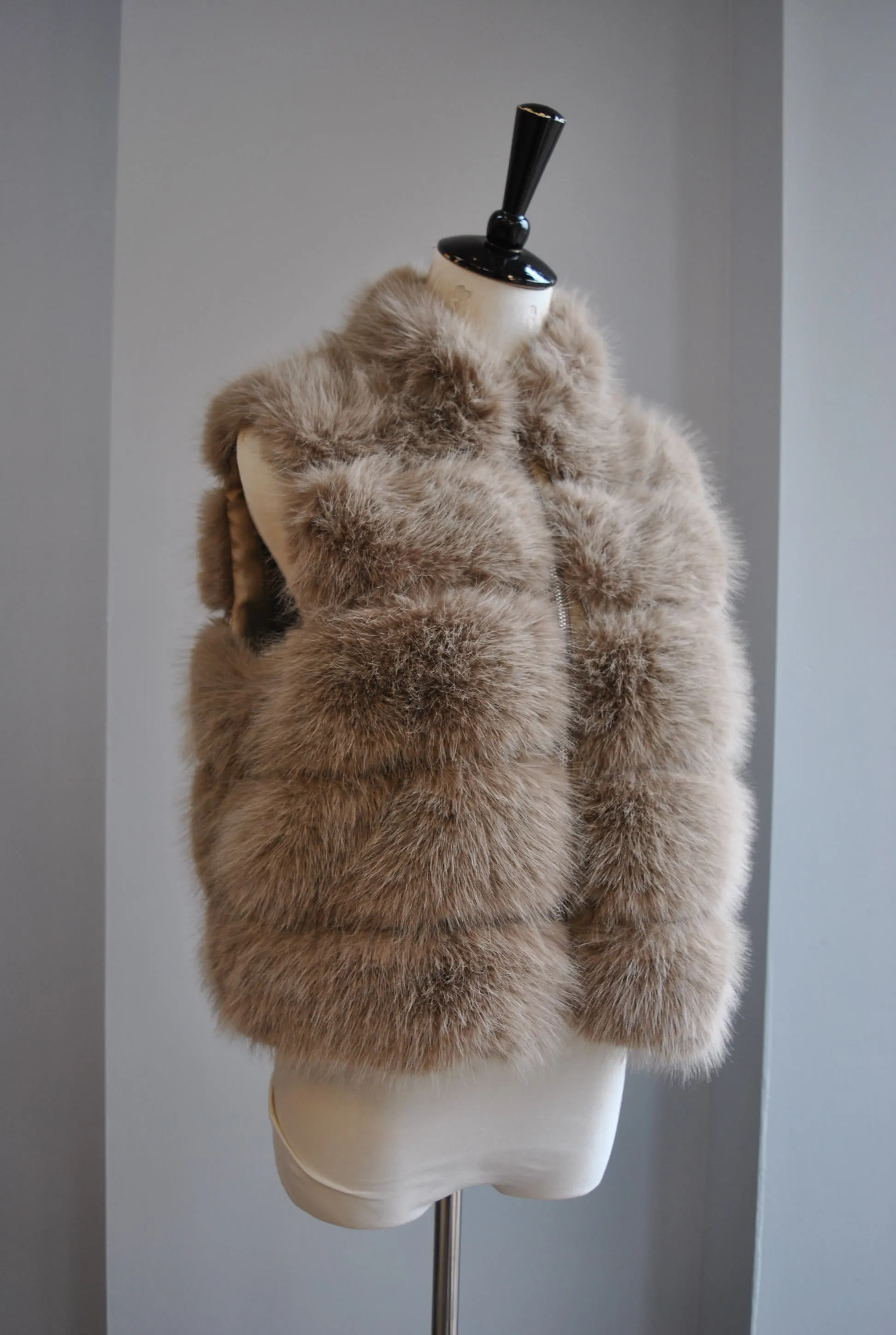 TAUPE FAUX FUR VEST