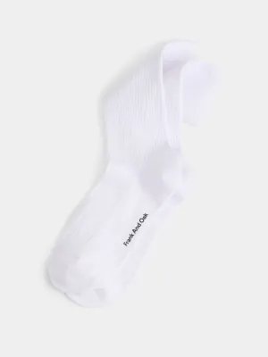 The Ribbed Socks in White