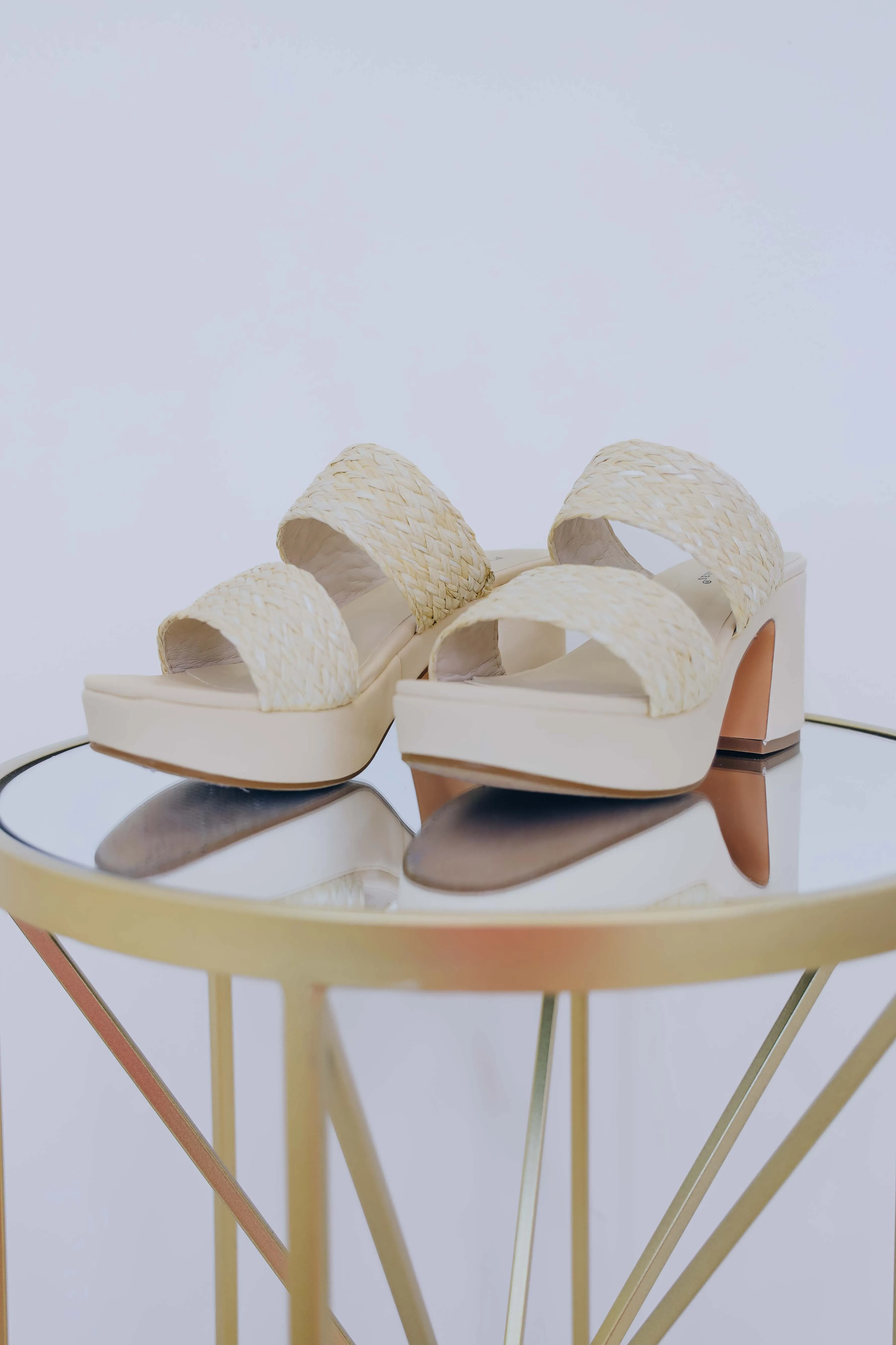 Trendy Texture Raffia Platform Sandal