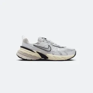 W Nike V2K Run